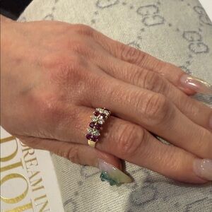 Gold Band Ring with Ruby and diamonds